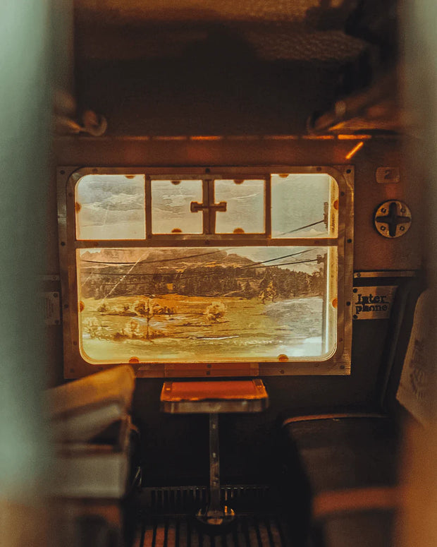 🛤️ 1940s Train Cabin Book Nook Kit (Motion Scene)