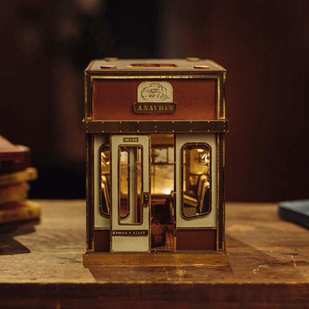 🛤️ 1940s Train Cabin Book Nook Kit (Motion Scene)